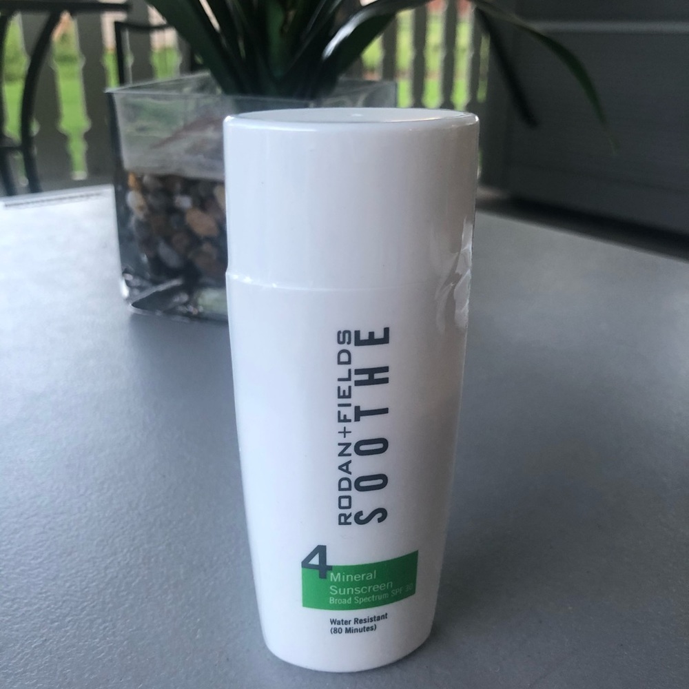 2 Rodan + Fields SOOTHE Step 4 Moisturizer/SPF 30